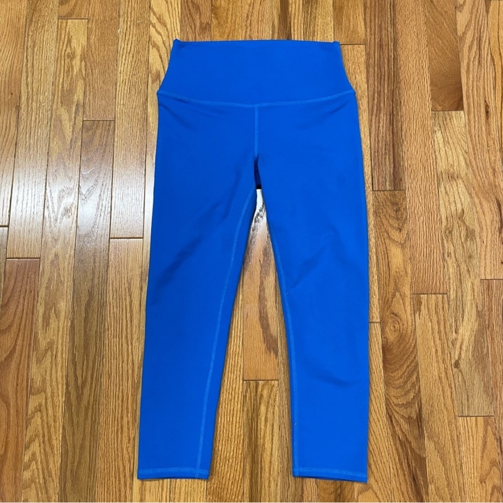 Alo Yoga Blue Capri Leggings Size Small